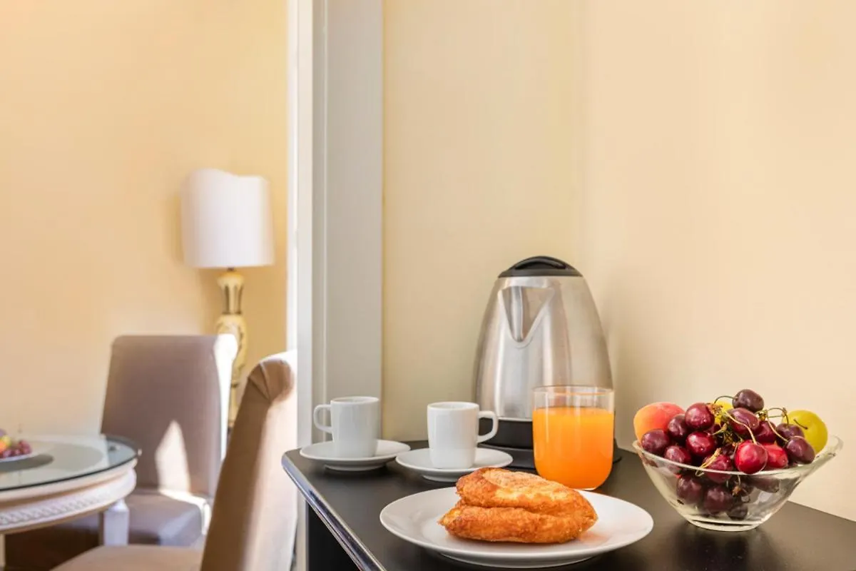 Ur-Nest D'Azeglio Apartment Bologna 0*,